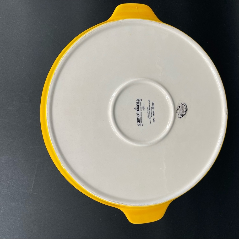 Temptations by Tara Fall Pumpkin Round Bundt Cake Pan Base Ceramic Bakeware Set - Picture 9 of 12